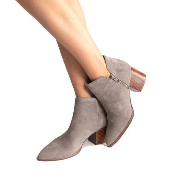Seychelles Chaparral Ankle Boots - Picture 1 of 7
